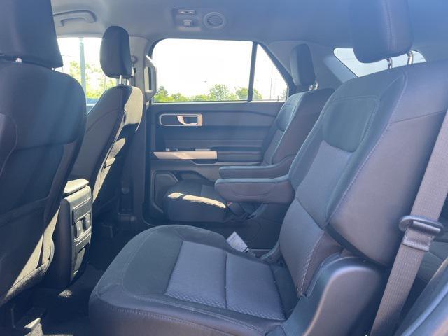 Photo of 2023 Agate Black Metallic Ford Explorer