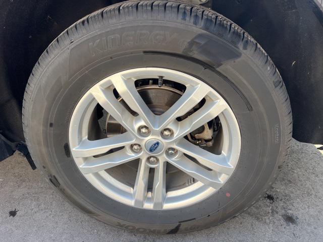 Photo of 2023 Agate Black Metallic Ford Explorer