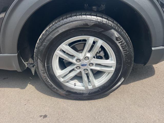 Photo of 2023 Agate Black Metallic Ford Explorer