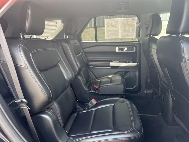 Photo of 2023 Agate Black Metallic Ford Explorer