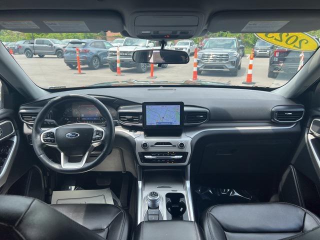 Photo of 2023 Agate Black Metallic Ford Explorer