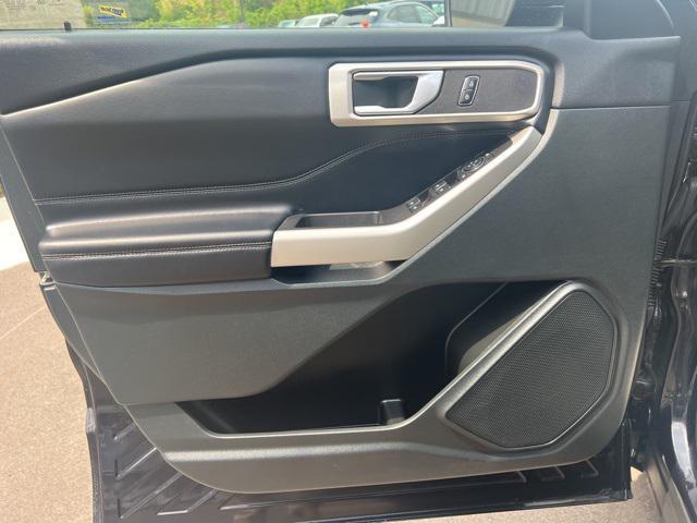 Photo of 2023 Agate Black Metallic Ford Explorer