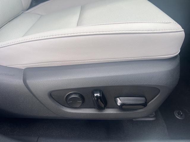 Photo of 2024 Grey Lexus RX 350