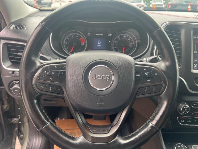 Photo of 2020 Olive Green Pearlcoat Jeep Cherokee