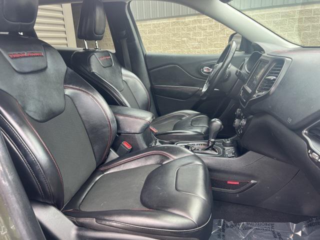 Photo of 2020 Olive Green Pearlcoat Jeep Cherokee