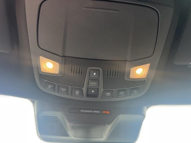 Photo of 2022 Oxford White Ford Expedition Max