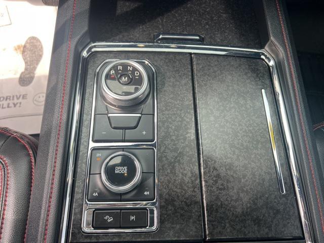 Photo of 2022 Oxford White Ford Expedition Max