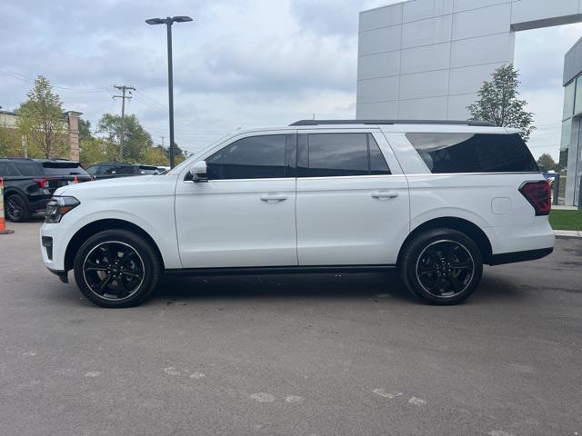 Photo of 2022 Oxford White Ford Expedition Max