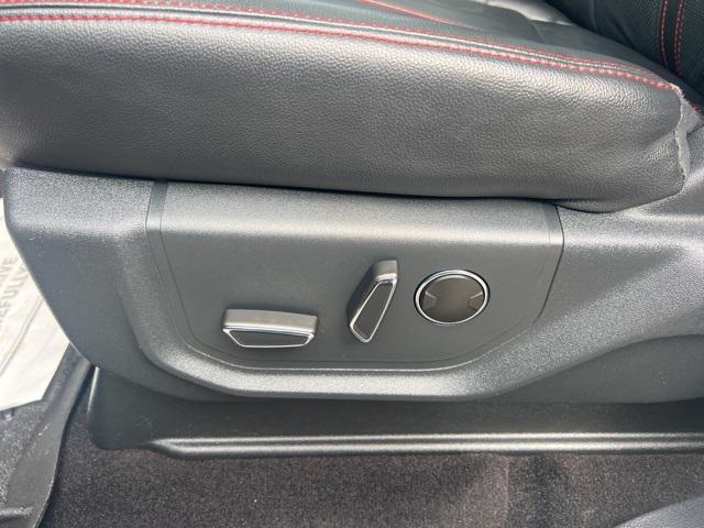 Photo of 2022 Oxford White Ford Expedition Max