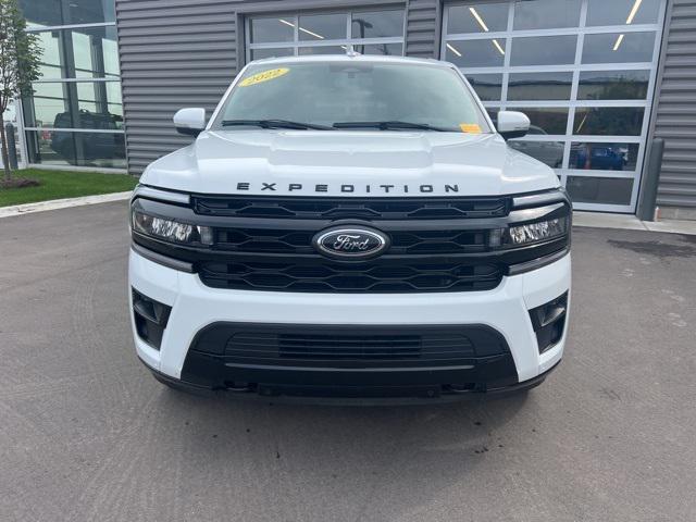 Photo of 2022 Oxford White Ford Expedition Max