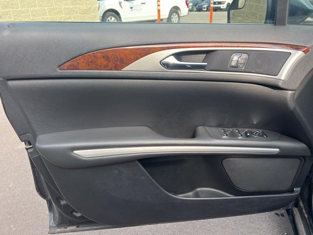 Photo of 2014 Tuxedo Black Lincoln MKZ