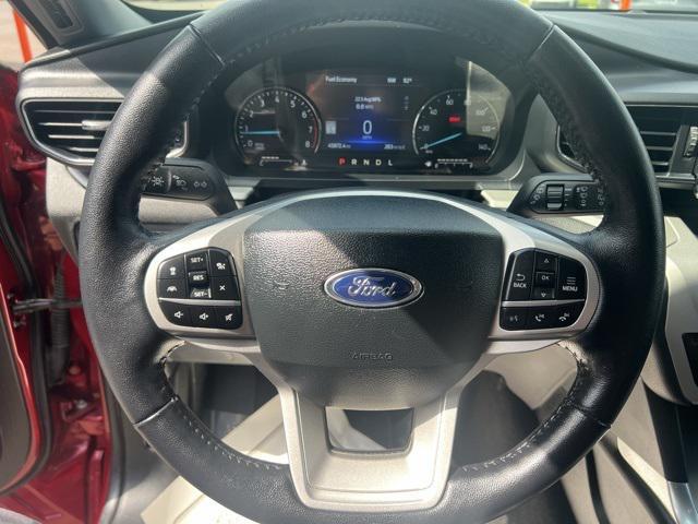 Photo of 2023 Rapid Red Metallic Tinted Clearcoat Ford Explorer