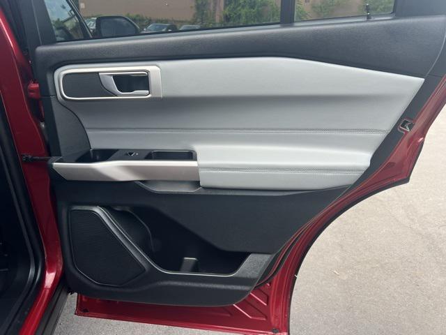 Photo of 2023 Rapid Red Metallic Tinted Clearcoat Ford Explorer
