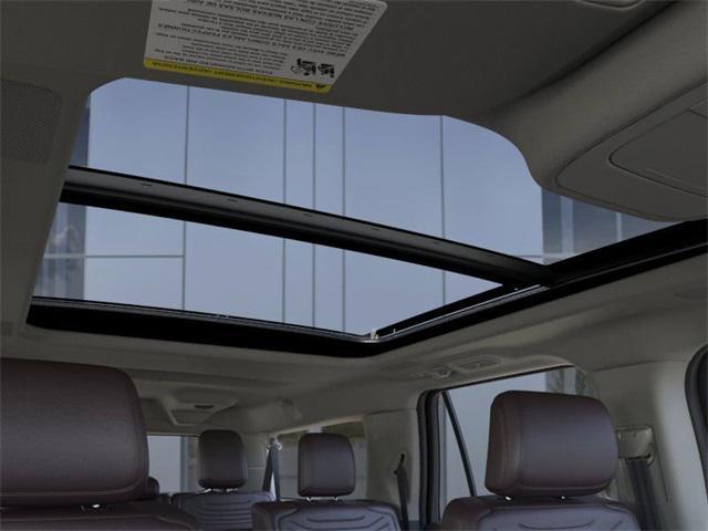 Photo of 2025 Agate Black Metallic Ford Expedition Max