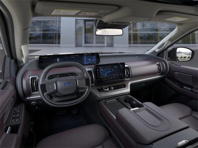 Photo of 2025 Agate Black Metallic Ford Expedition Max