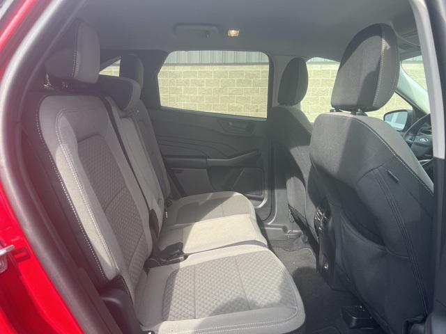 Photo of 2022 Rapid Red Metallic Tinted Clearcoat Ford Escape
