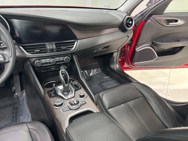 Photo of 2021 Alfa Rosso Alfa Romeo Giulia