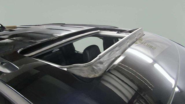 Photo of 2020 Diamond Black Crystal Pearlcoat Jeep Grand Cherokee