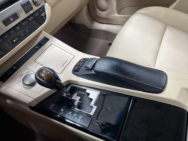 Photo of 2014 Starfire Pearl Lexus ES 350
