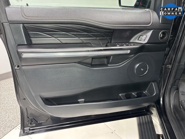 Photo of 2019 Agate Black Metallic Ford Expedition