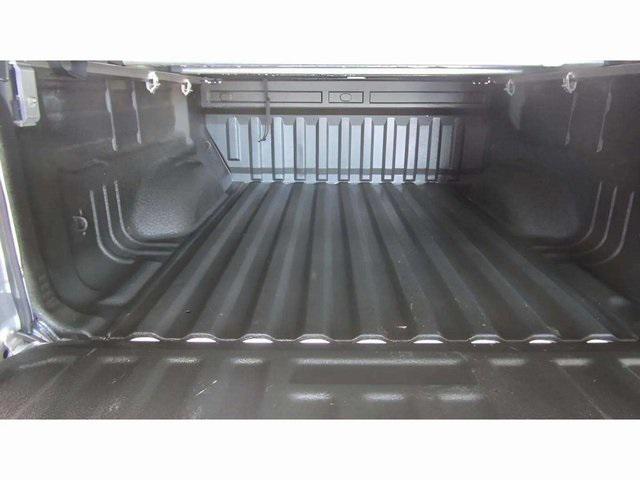 Photo of 2016 Silver Ice Metallic Chevrolet Colorado