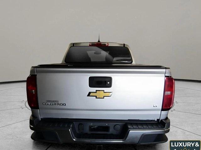 Photo of 2016 Silver Ice Metallic Chevrolet Colorado
