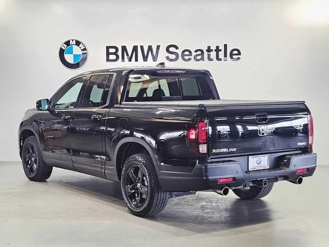 Photo of 2023 Crystal Black Pearl Honda Ridgeline