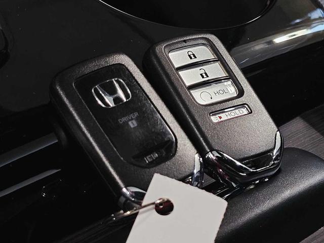 Photo of 2023 Crystal Black Pearl Honda Ridgeline