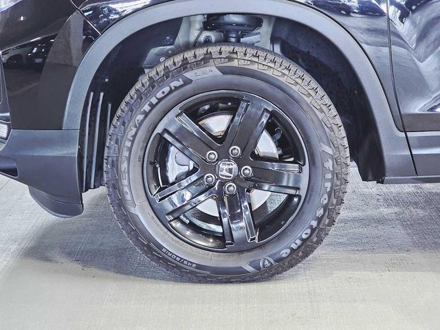 Photo of 2023 Crystal Black Pearl Honda Ridgeline