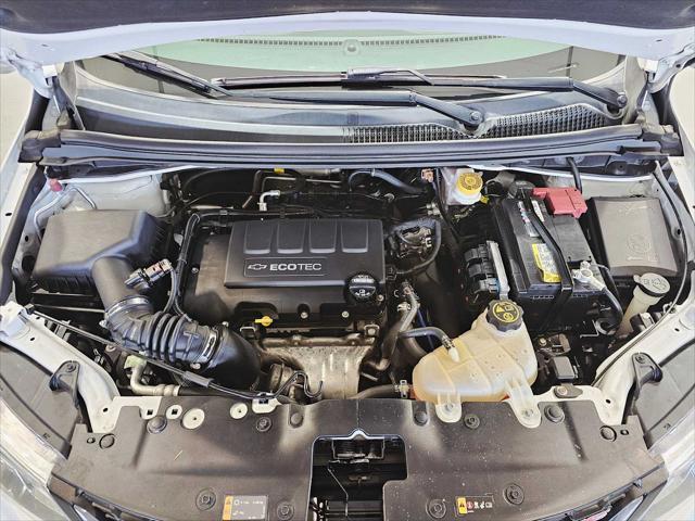 Photo of 2020 Summit White Chevrolet Sonic