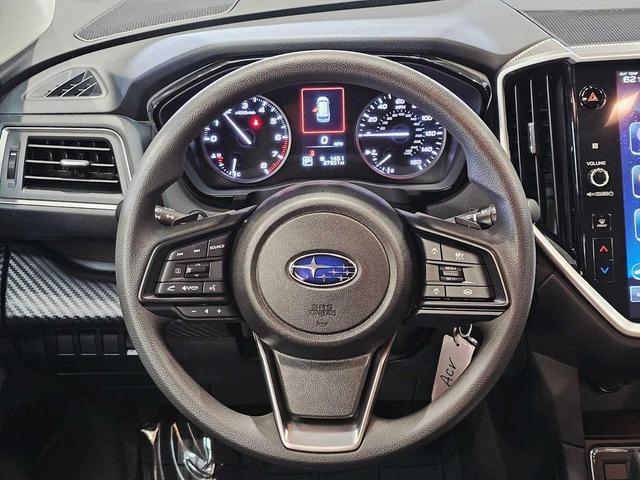 Photo of 2023 Crystal White Pearl Subaru Ascent
