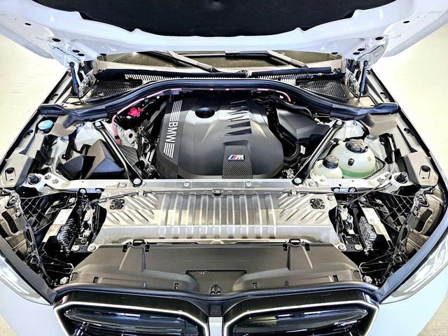 Photo of 2025 Alpine White BMW X3