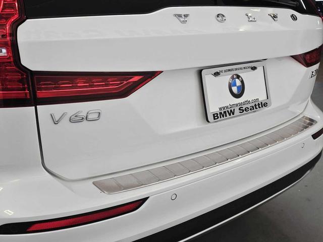 Photo of 2023 Crystal White Metallic Volvo V60 Cross Country