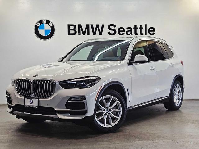 Photo of 2019 Alpine White BMW X5