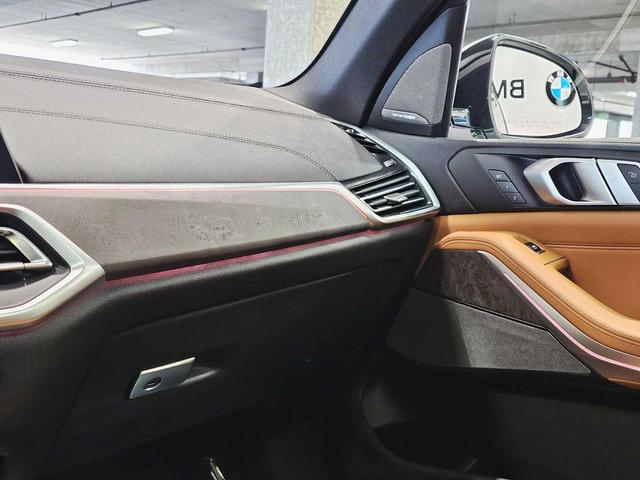 Photo of 2019 Alpine White BMW X5