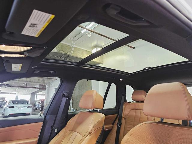 Photo of 2019 Alpine White BMW X5