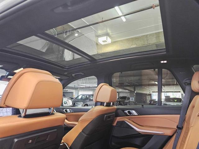 Photo of 2019 Alpine White BMW X5