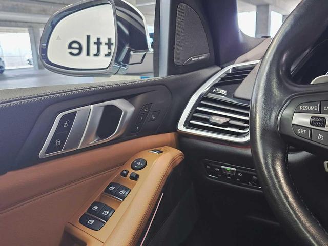 Photo of 2019 Alpine White BMW X5