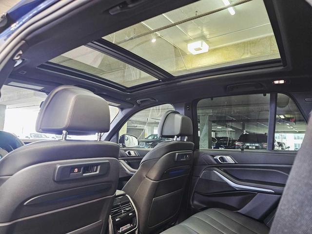 Photo of 2022 Phytonic Blue Metallic BMW X5 PHEV