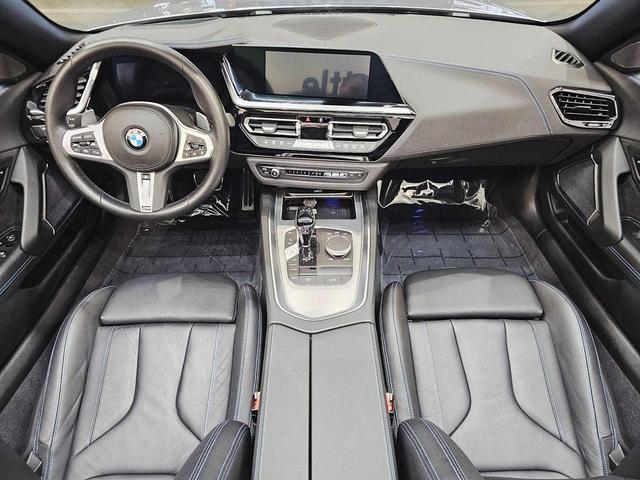 Photo of 2023 Skyscraper Grey Metallic BMW Z4