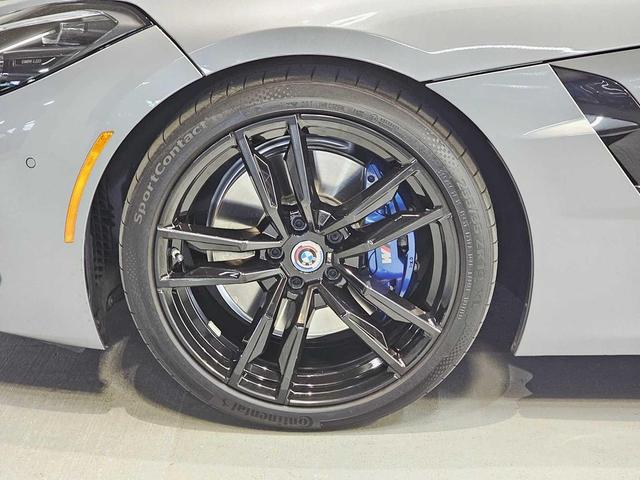 Photo of 2023 Skyscraper Grey Metallic BMW Z4