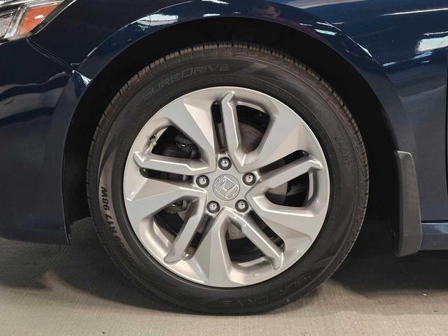 Photo of 2020 Obsidian Blue Pearl Honda Accord