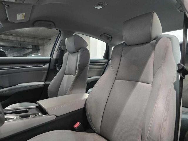 Photo of 2020 Obsidian Blue Pearl Honda Accord