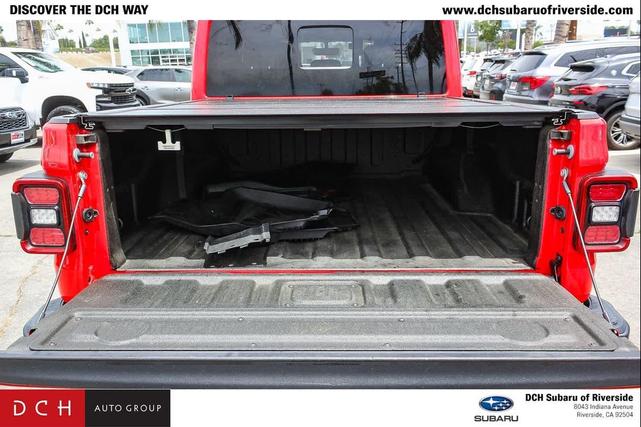 Photo of 2020 Firecracker Red Clearcoat Jeep Gladiator