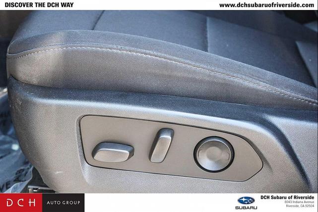 Photo of 2023 Glacier Blue Metallic Chevrolet Colorado