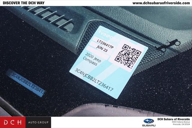 Photo of 2020 Granite Crystal Metallic Clearcoat Jeep Compass
