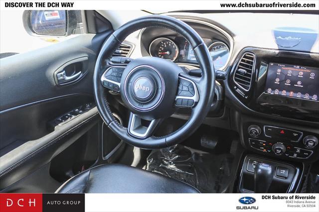 Photo of 2020 Granite Crystal Metallic Clearcoat Jeep Compass
