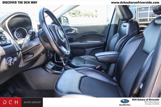 Photo of 2020 Granite Crystal Metallic Clearcoat Jeep Compass