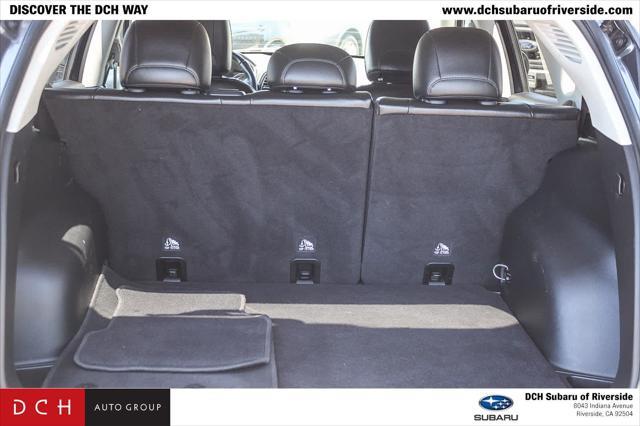 Photo of 2020 Granite Crystal Metallic Clearcoat Jeep Compass