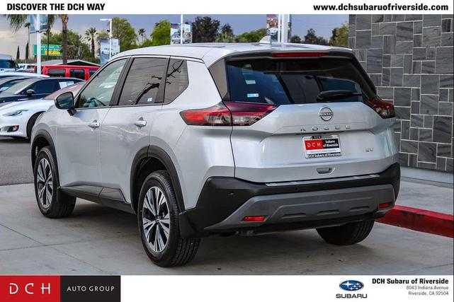 Photo of 2022 Brilliant Silver Metallic Nissan Rogue